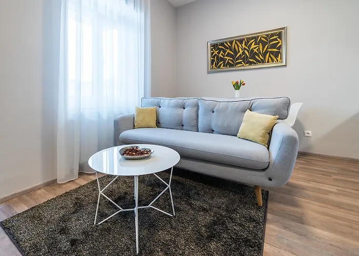 Myapartment In The Center Апартаменти