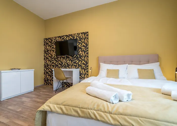 Апартаменти Myapartment In The Center *